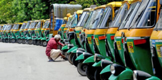 Transport unions embark on three day strike in Delhi-NCR over environment cess