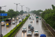 Delhi gets light rain, IMD issues yellow alert for next two day